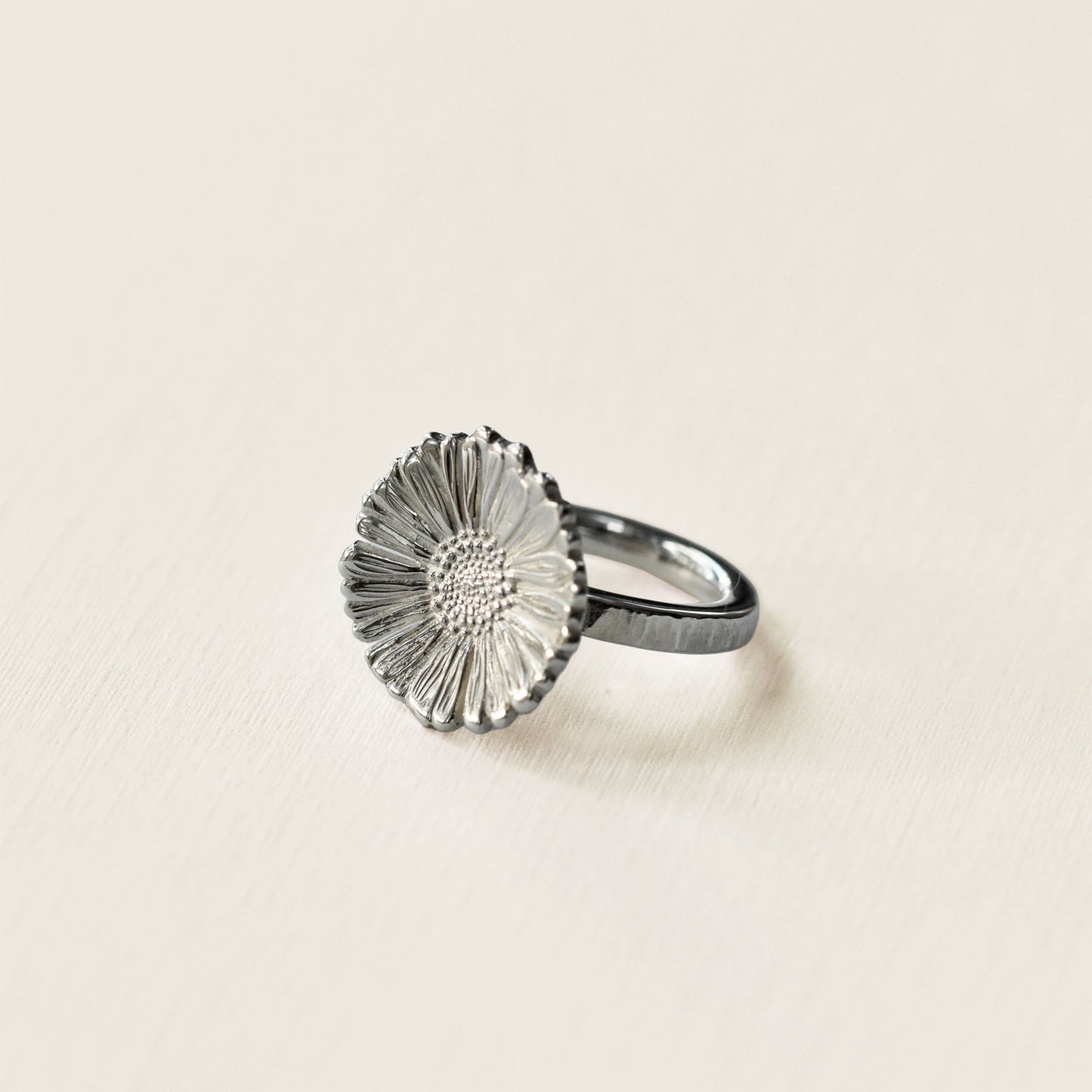 Daisy Ring