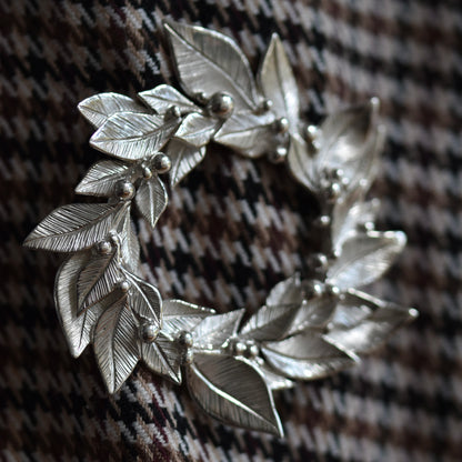 Wreath Brooch