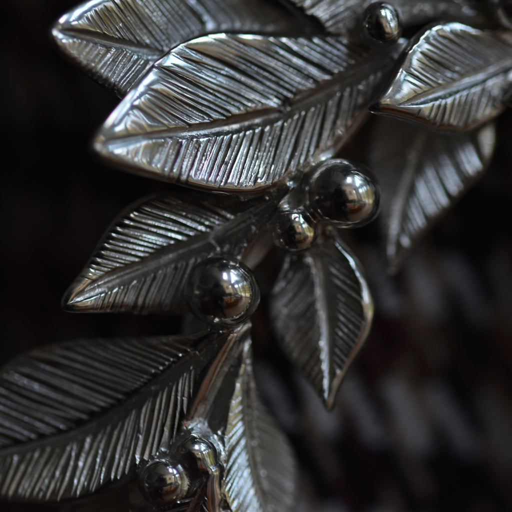 Wreath Brooch