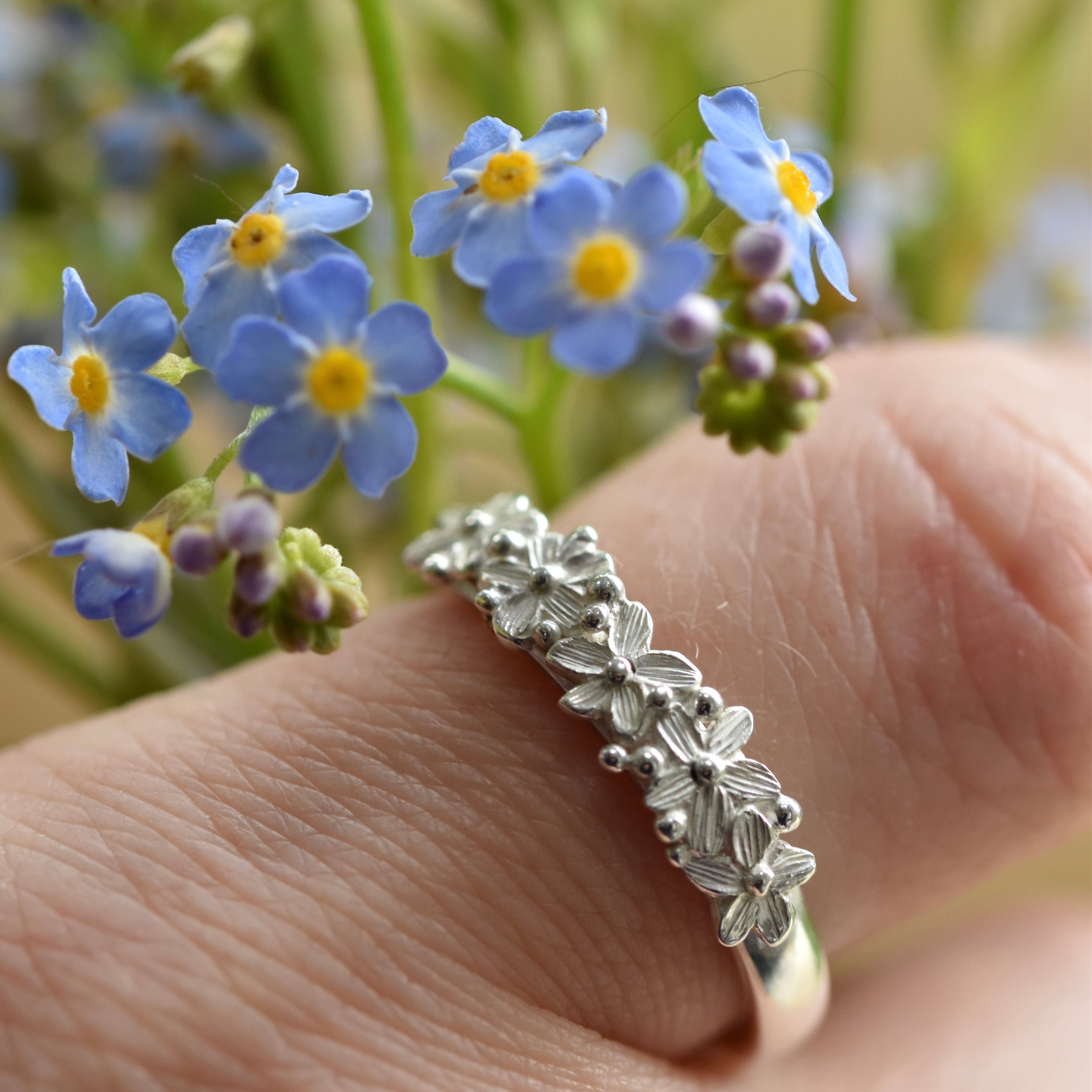 Forget-Me-Not Ring – Olivia Yorston Jewellery