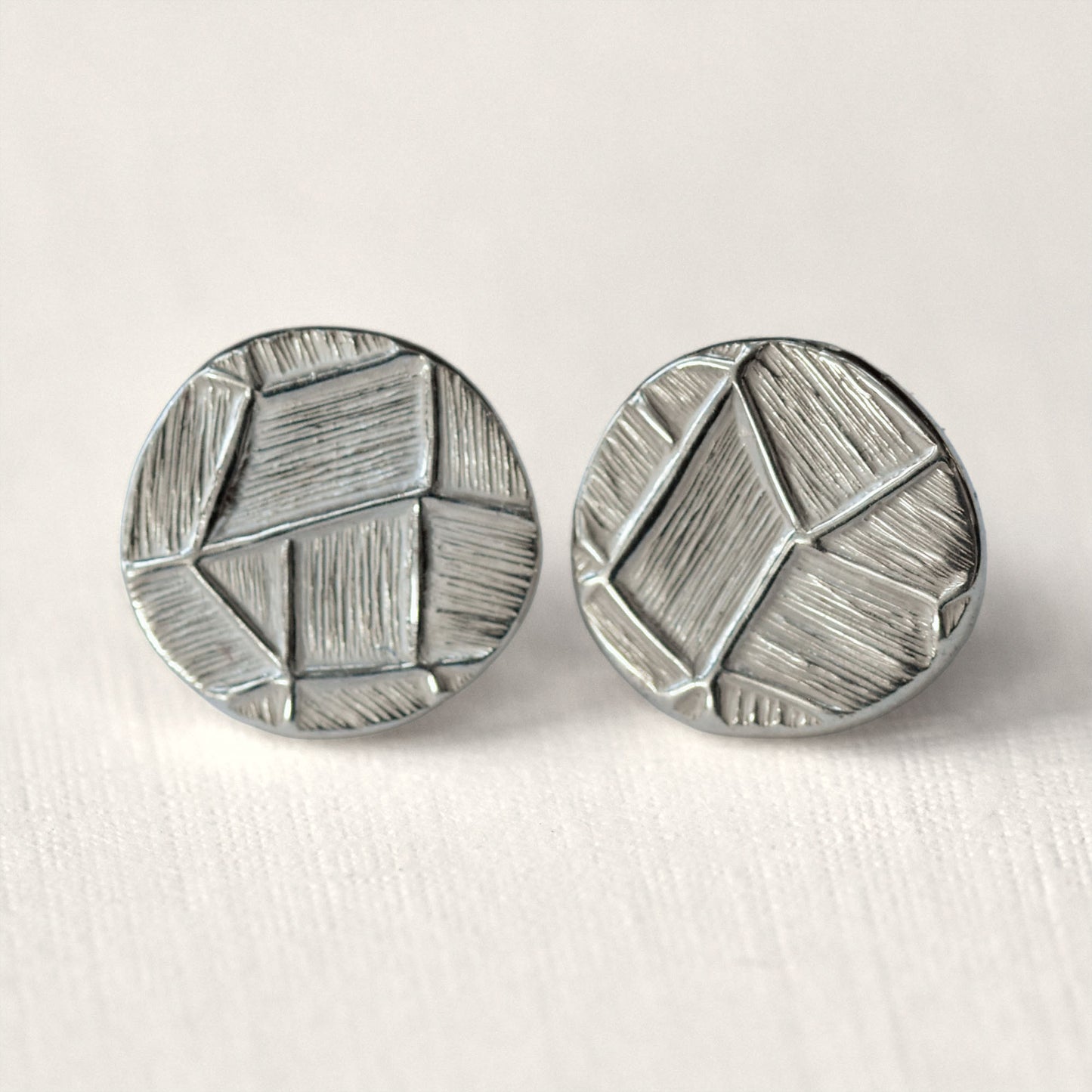 Quadrilateral Stud Earrings (Large)