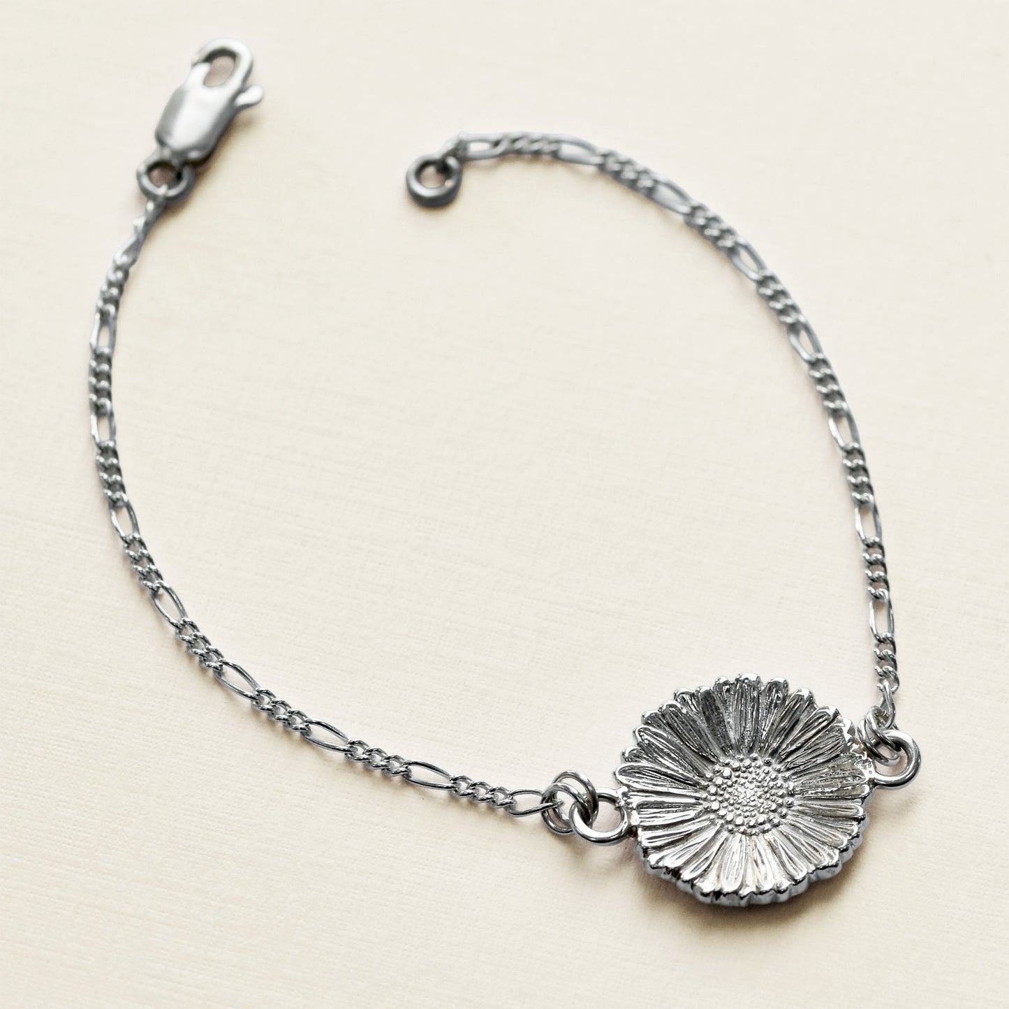 Daisy Bracelet (Single Link)